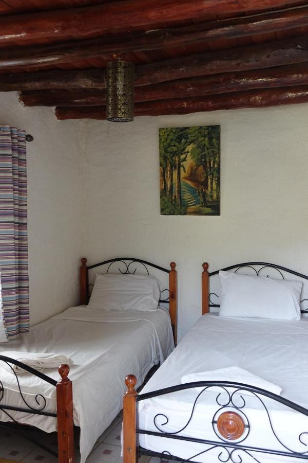 Hotel Relais De Tahla Aïn Bou Mahdi Esterno foto