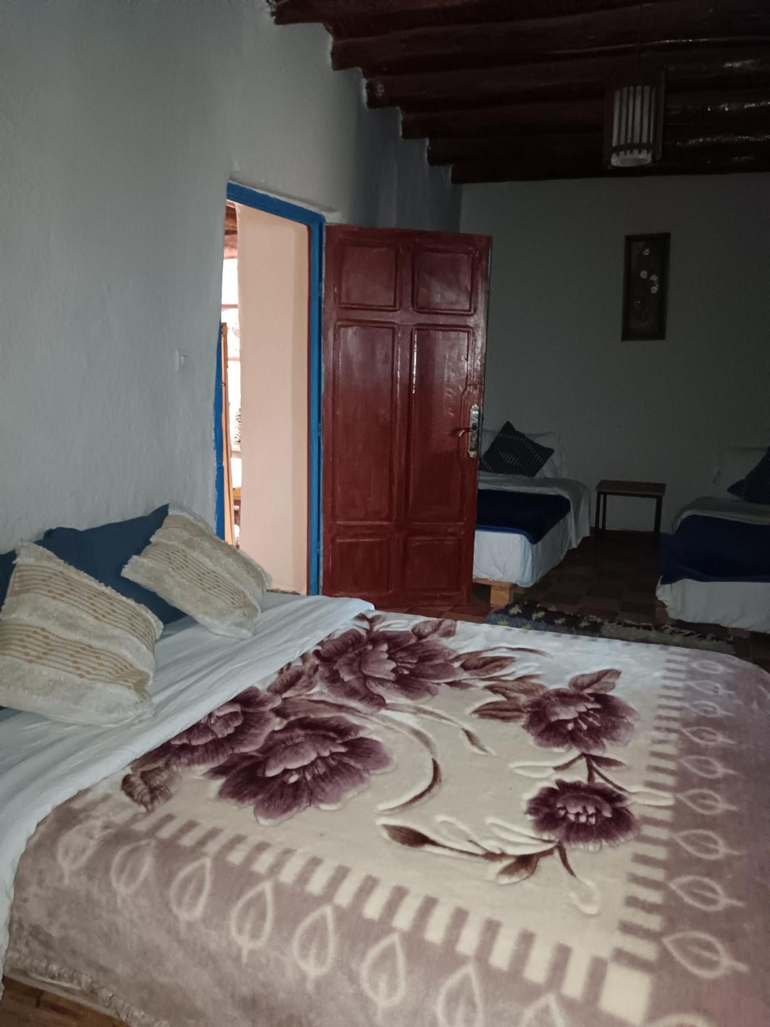 Hotel Relais De Tahla Aïn Bou Mahdi Esterno foto