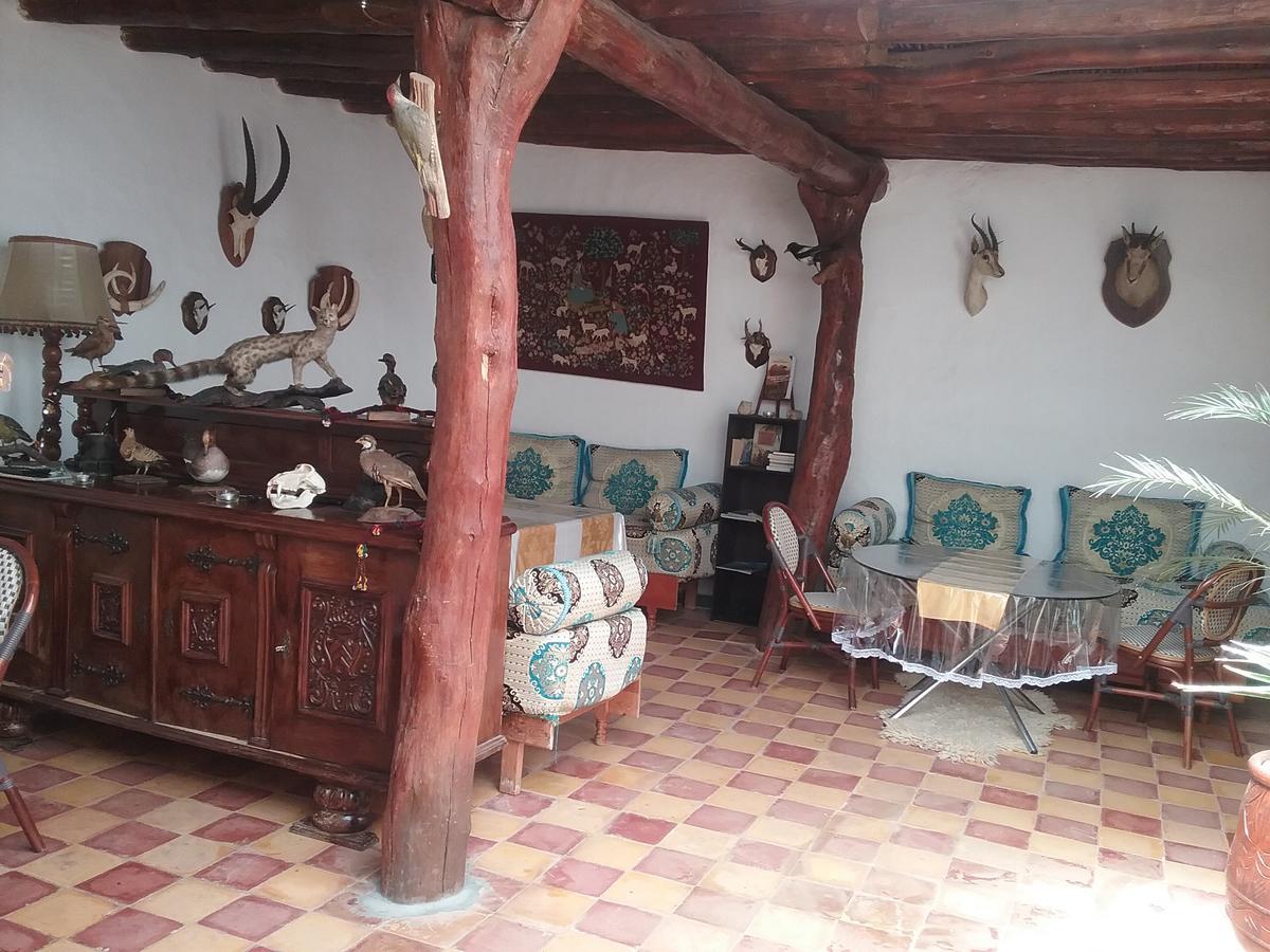 Hotel Relais De Tahla Aïn Bou Mahdi Esterno foto