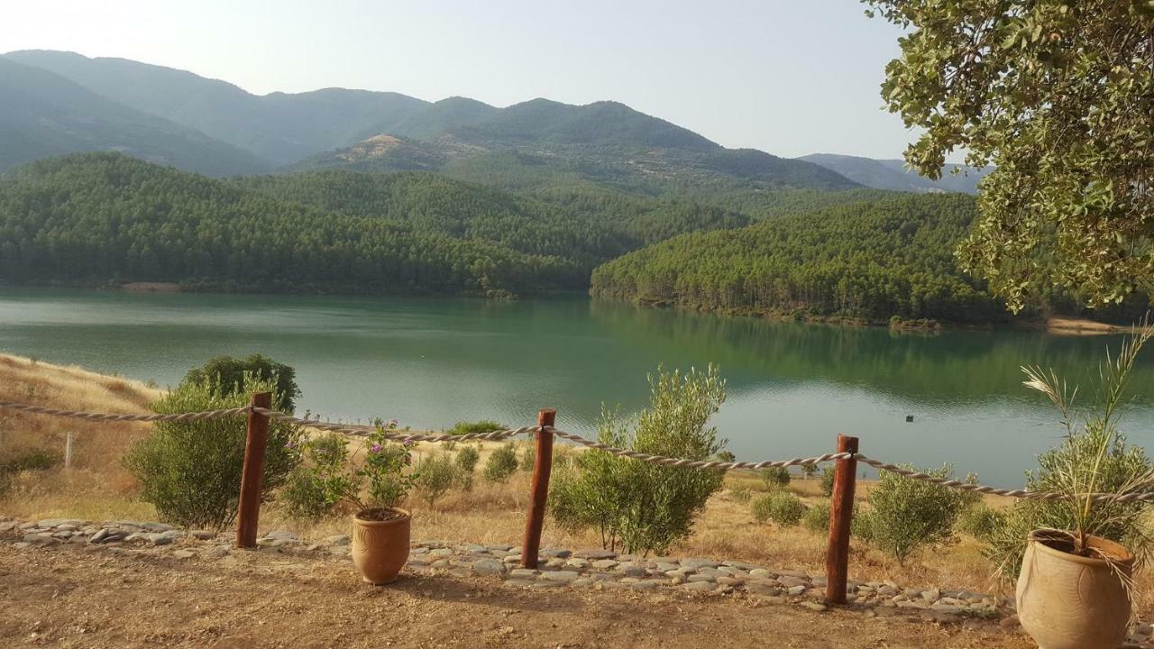 Hotel Relais De Tahla Aïn Bou Mahdi Esterno foto
